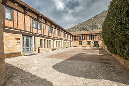 POSADA SANTA MARIA LA REAL