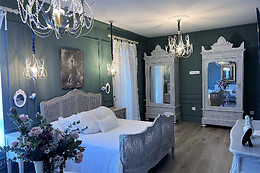 HOTEL BOUTIQUE IULIA