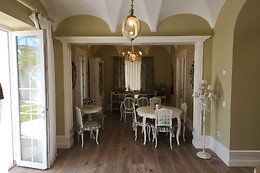 HOTEL BOUTIQUE IULIA