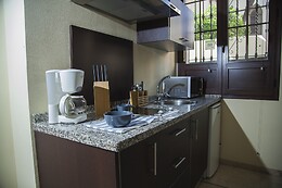 ALCOBA DEL REY DE SEVILLA Y APARTAMENTOS REY DE SEVILLA