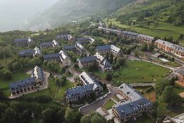 APARTAMENTOS SOLANA, HOTEL TAULL & ROMANIC
