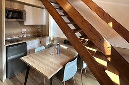 APARTAMENTOS SOLANA, HOTEL TAULL & ROMANIC
