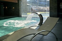 APARTAMENTOS SOLANA, HOTEL TAULL & ROMANIC