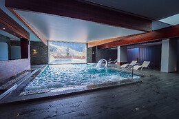 APARTAMENTOS SOLANA, HOTEL TAULL & ROMANIC