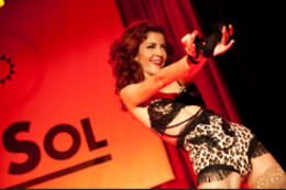 EVIL EVA BURLESQUE SCHOOL