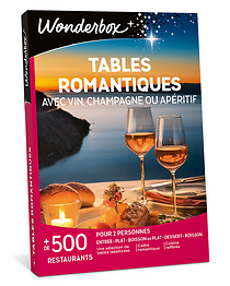 Tables romantiques avec vin, champagne ou apéritif